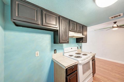 Tiny photo for 2124 Burton DR #136, Austin, TX 78741 (MLS # 7069098)