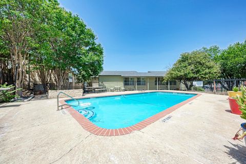 Tiny photo for 2124 Burton DR #136, Austin, TX 78741 (MLS # 7069098)
