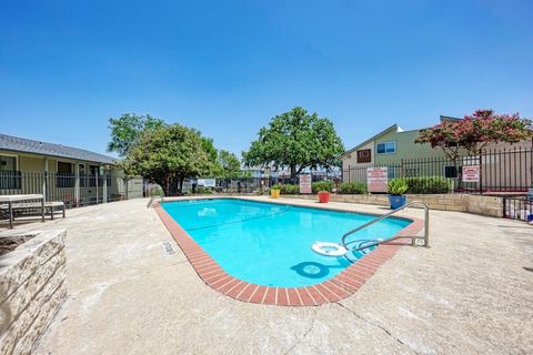 Tiny photo for 2124 Burton DR #136, Austin, TX 78741 (MLS # 7069098)