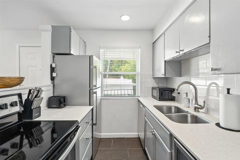 Tiny photo for 807 Blanco ST #301, Austin, TX 78703 (MLS # 7840067)