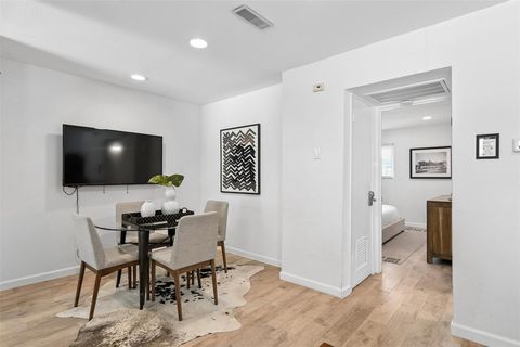 Tiny photo for 807 Blanco ST #301, Austin, TX 78703 (MLS # 7840067)