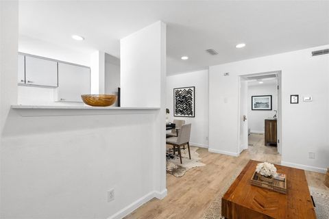 Tiny photo for 807 Blanco ST #301, Austin, TX 78703 (MLS # 7840067)