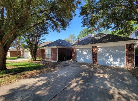 Photo of 11314 FAIR HOLLOW DR DR, San Antonio, TX 78249 (MLS # 1765790)