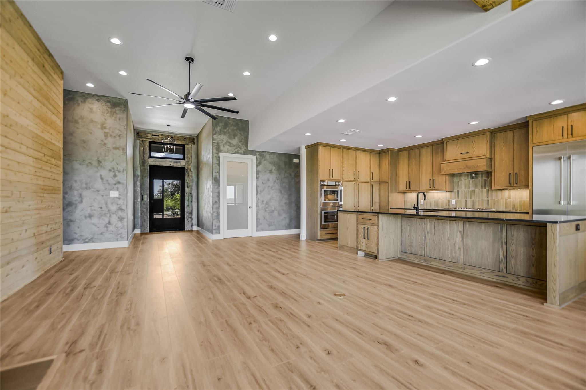 418 The Hills RD