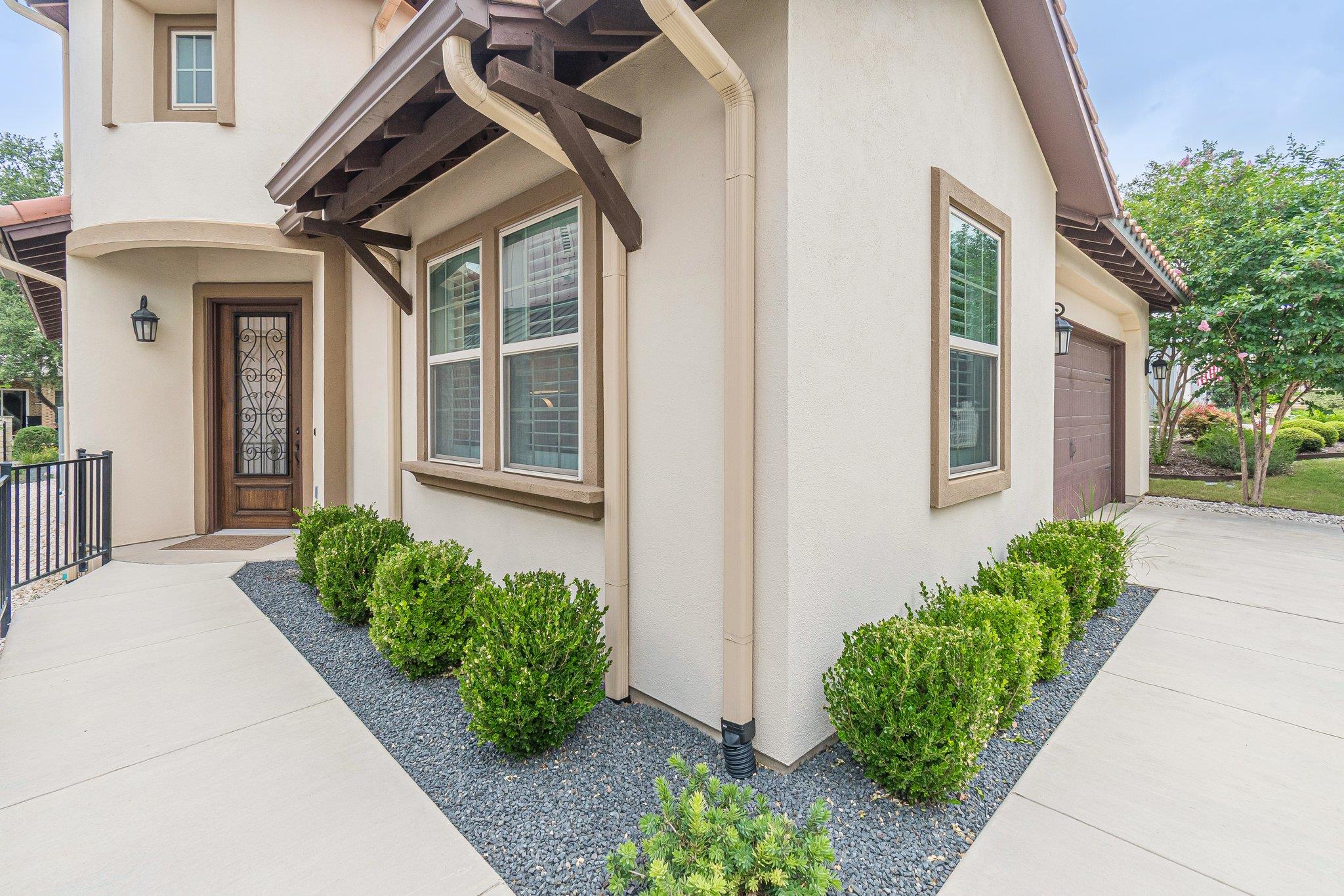 213 Sowing Oak DR