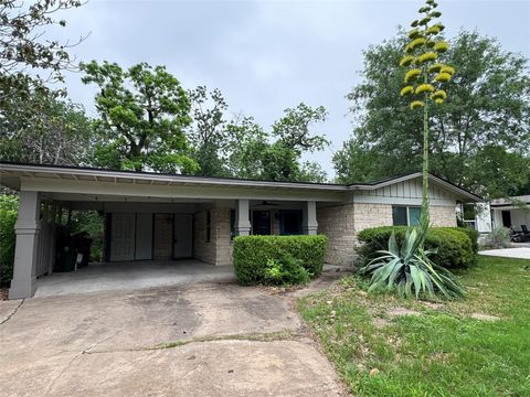 Photo of 6001 Libyan DR, Austin, TX 78745 (MLS # 1315811)
