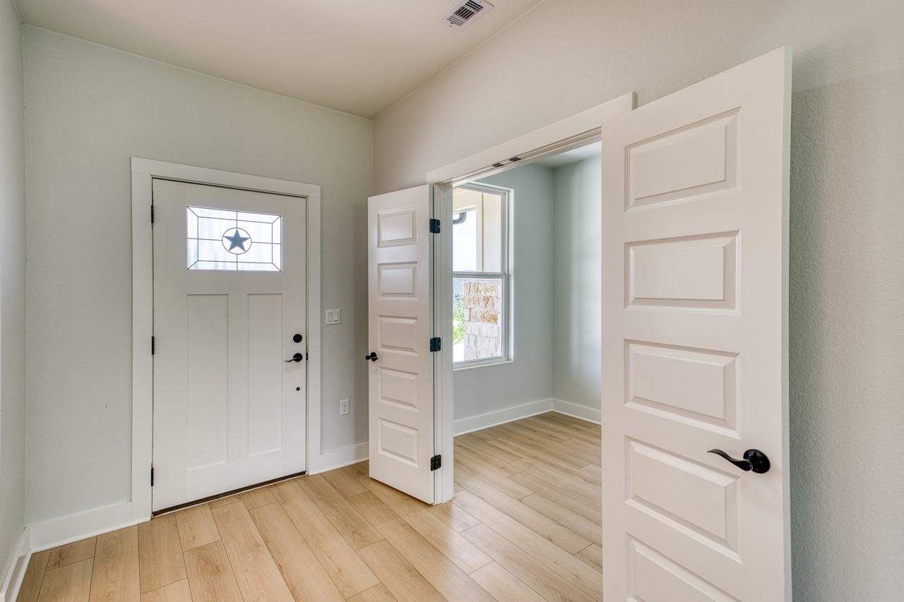 101 Olympia Hills CT