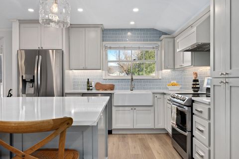 Tiny photo for 5807 Fairlane DR, Austin, TX 78757 (MLS # 4113821)