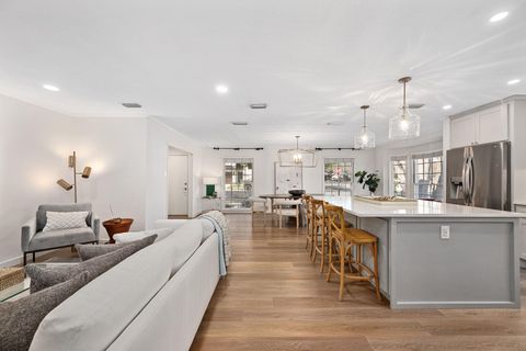 Tiny photo for 5807 Fairlane DR, Austin, TX 78757 (MLS # 4113821)