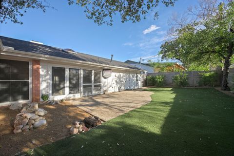 Tiny photo for 5807 Fairlane DR, Austin, TX 78757 (MLS # 4113821)
