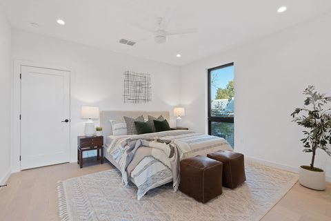 Tiny photo for 2704 Canterbury ST #A, Austin, TX 78702 (MLS # 3861099)