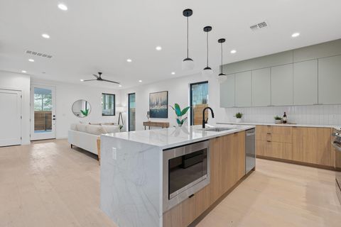 Tiny photo for 2704 Canterbury ST #A, Austin, TX 78702 (MLS # 3861099)