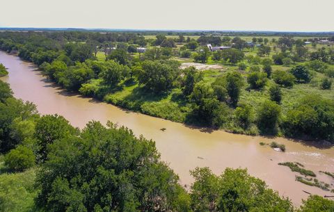 410 County Road 433 RD Mullin TX 76864