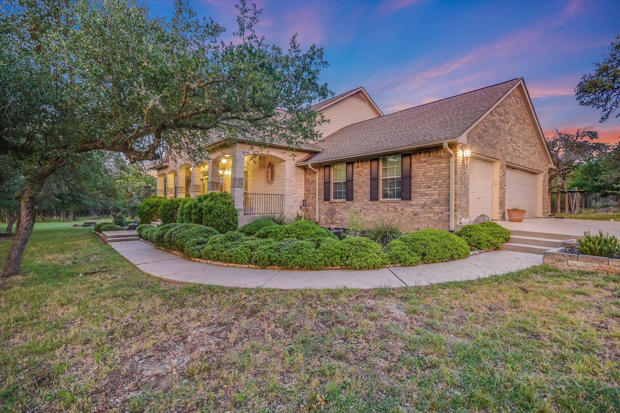 438 TRAIL RIDGE RD