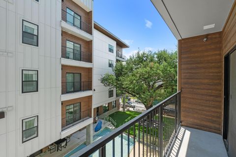 Tiny photo for 2500 Longview ST #303, Austin, TX 78705 (MLS # 3045976)