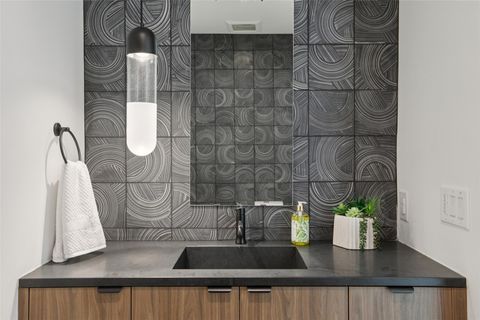 Tiny photo for 2512 Ridgeview ST, Austin, TX 78704 (MLS # 3840697)