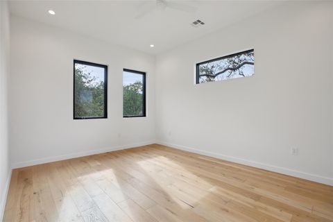 Tiny photo for 2512 Ridgeview ST, Austin, TX 78704 (MLS # 3840697)