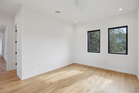 Tiny photo for 2512 Ridgeview ST, Austin, TX 78704 (MLS # 3840697)