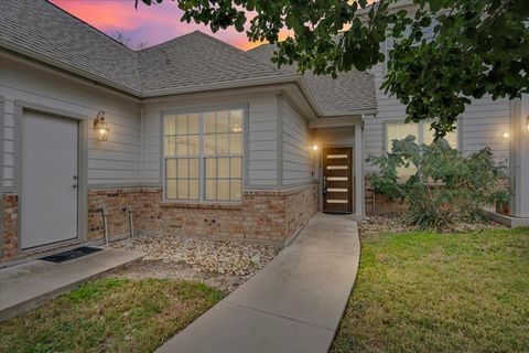 Tiny photo for 12170 Abbey Glen LN #A, Austin, TX 78753 (MLS # 1658941)