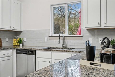 Tiny photo for 12170 Abbey Glen LN #A, Austin, TX 78753 (MLS # 1658941)