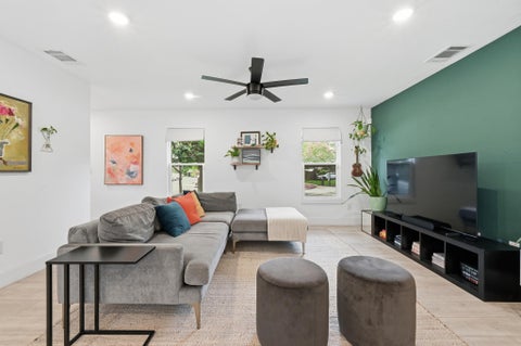 Tiny photo for 1406 Camelot CIR #1, Austin, TX 78745 (MLS # 2426892)