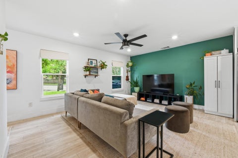 Tiny photo for 1406 Camelot CIR #1, Austin, TX 78745 (MLS # 2426892)