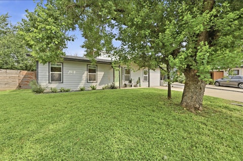 Tiny photo for 1406 Camelot CIR #1, Austin, TX 78745 (MLS # 2426892)