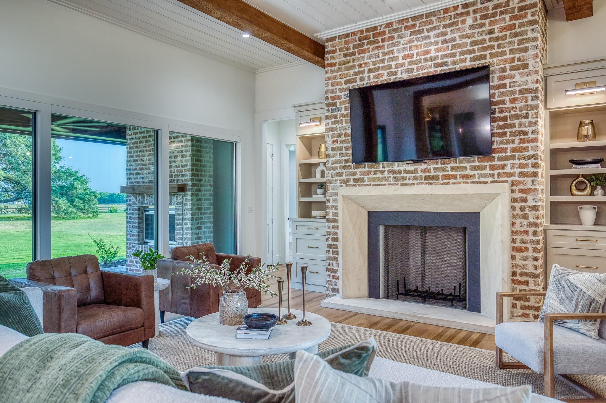 104 Hartfield Hill LN