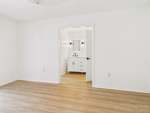 Tiny photo for 6108 Shadow Valley DR #B, Austin, TX 78731 (MLS # 8488525)