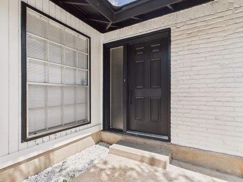 Tiny photo for 6108 Shadow Valley DR #B, Austin, TX 78731 (MLS # 8488525)