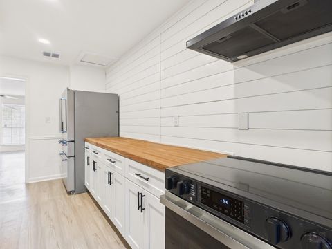 Tiny photo for 6108 Shadow Valley DR #B, Austin, TX 78731 (MLS # 8488525)
