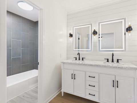 Tiny photo for 6108 Shadow Valley DR #B, Austin, TX 78731 (MLS # 8488525)