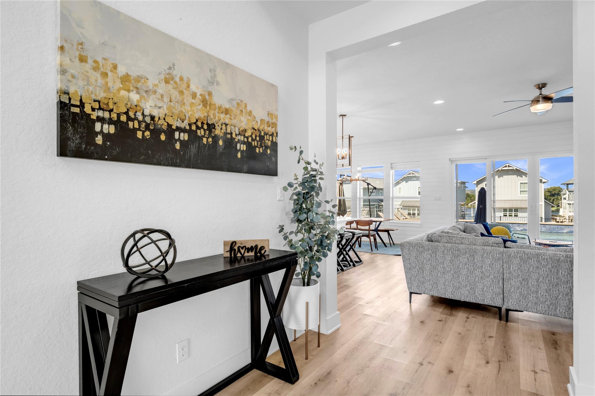 128 Village View DR