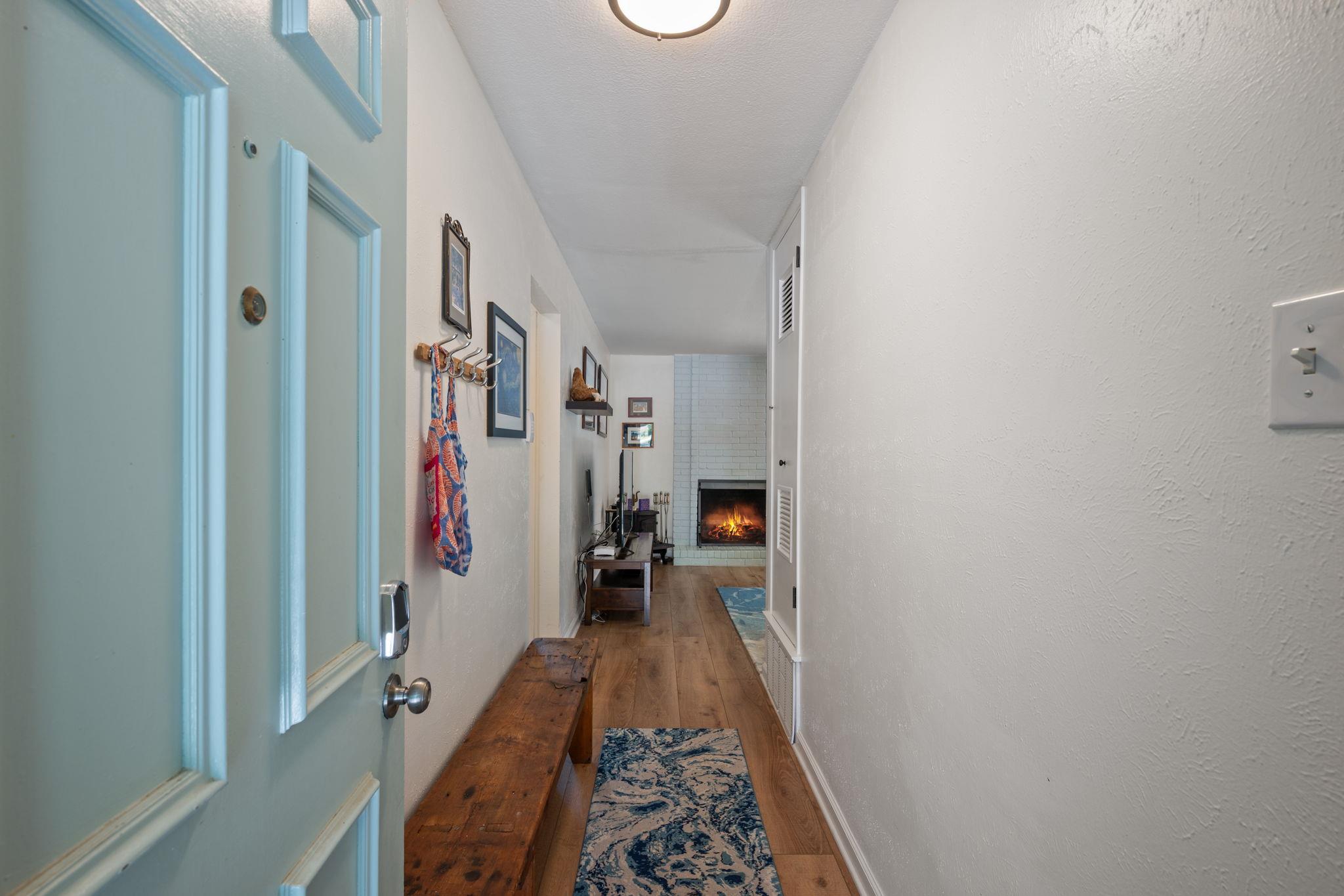 2801 Cornish CIR