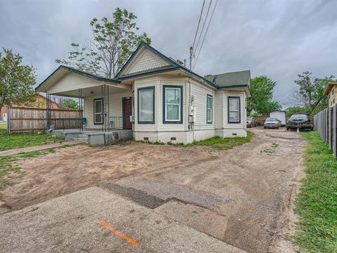 Tiny photo for 1122 Chicon ST, Austin, TX 78702 (MLS # 8083642)