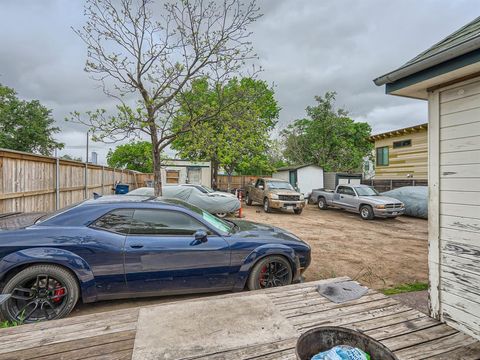 Tiny photo for 1122 Chicon ST, Austin, TX 78702 (MLS # 8083642)