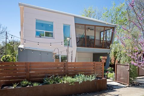 1903 E 17th ST A Austin TX 78702