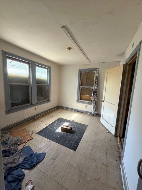 Tiny photo for 5001 Lott Ave, Austin, TX 78721 (MLS # 6797052)