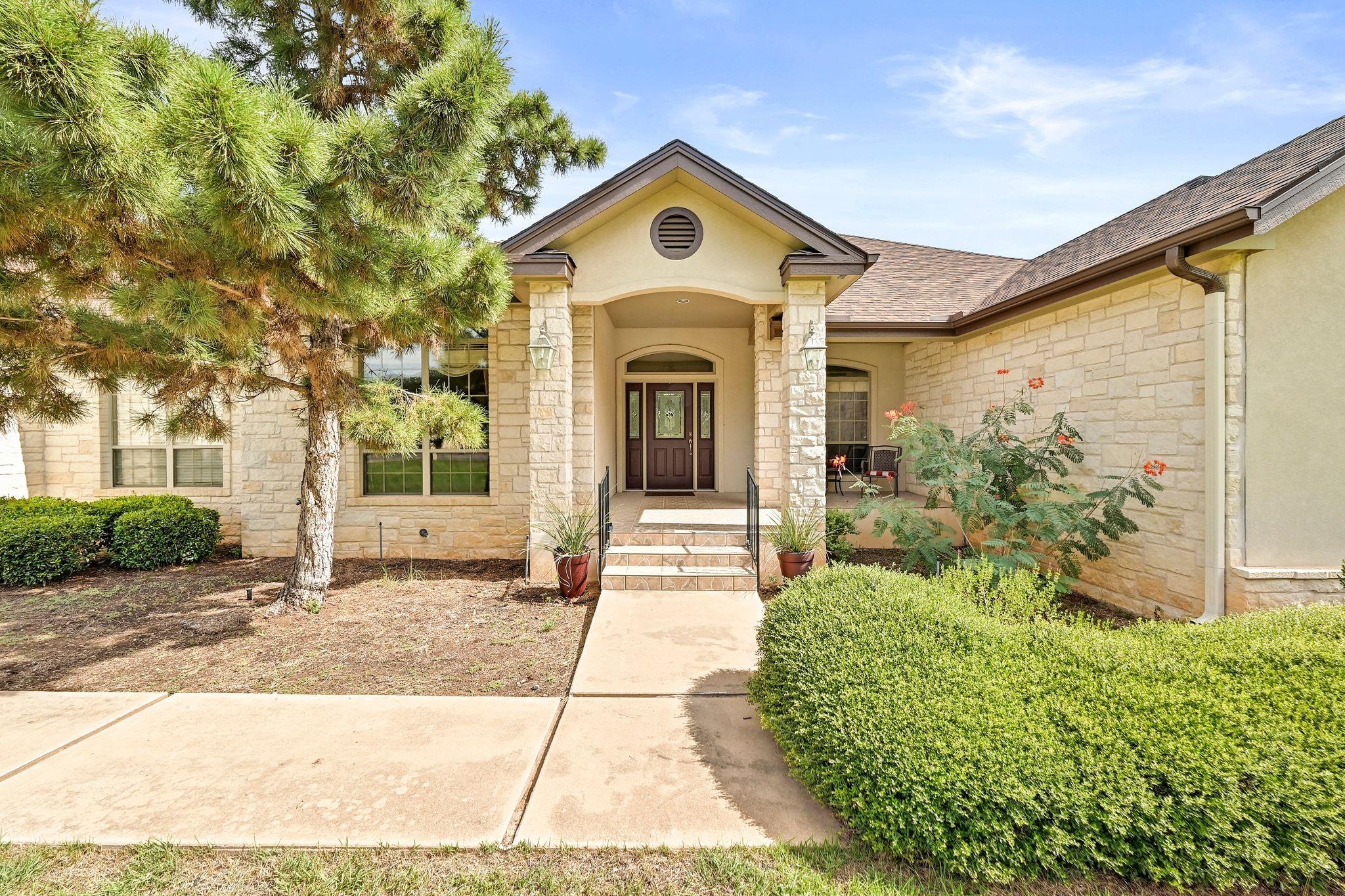 100 Wallace Riddell DR