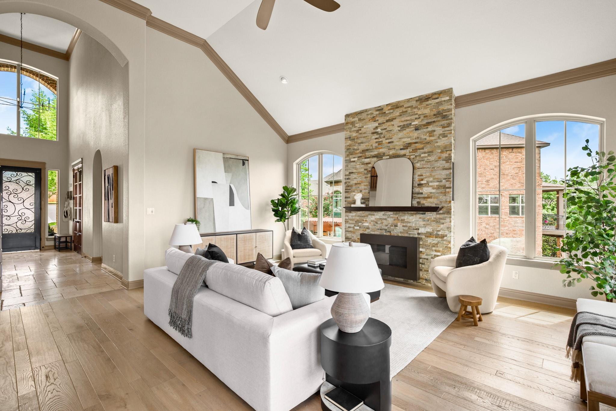 2502 Highland TRL