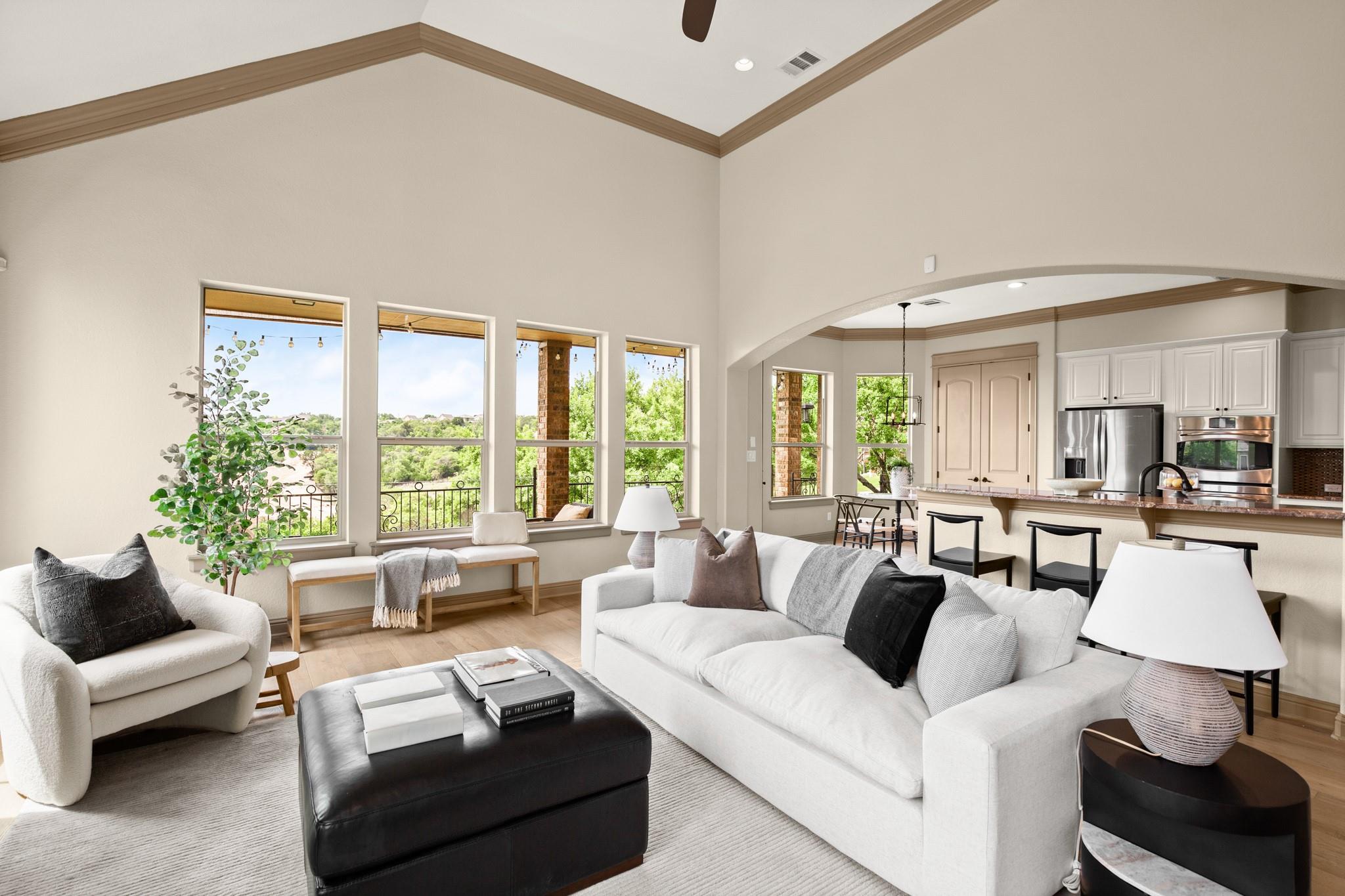 2502 Highland TRL