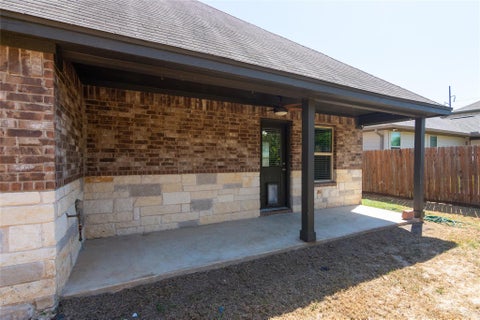Tiny photo for 1916 Bobbywoods LN, Manchaca, TX 78652 (MLS # 8474081)