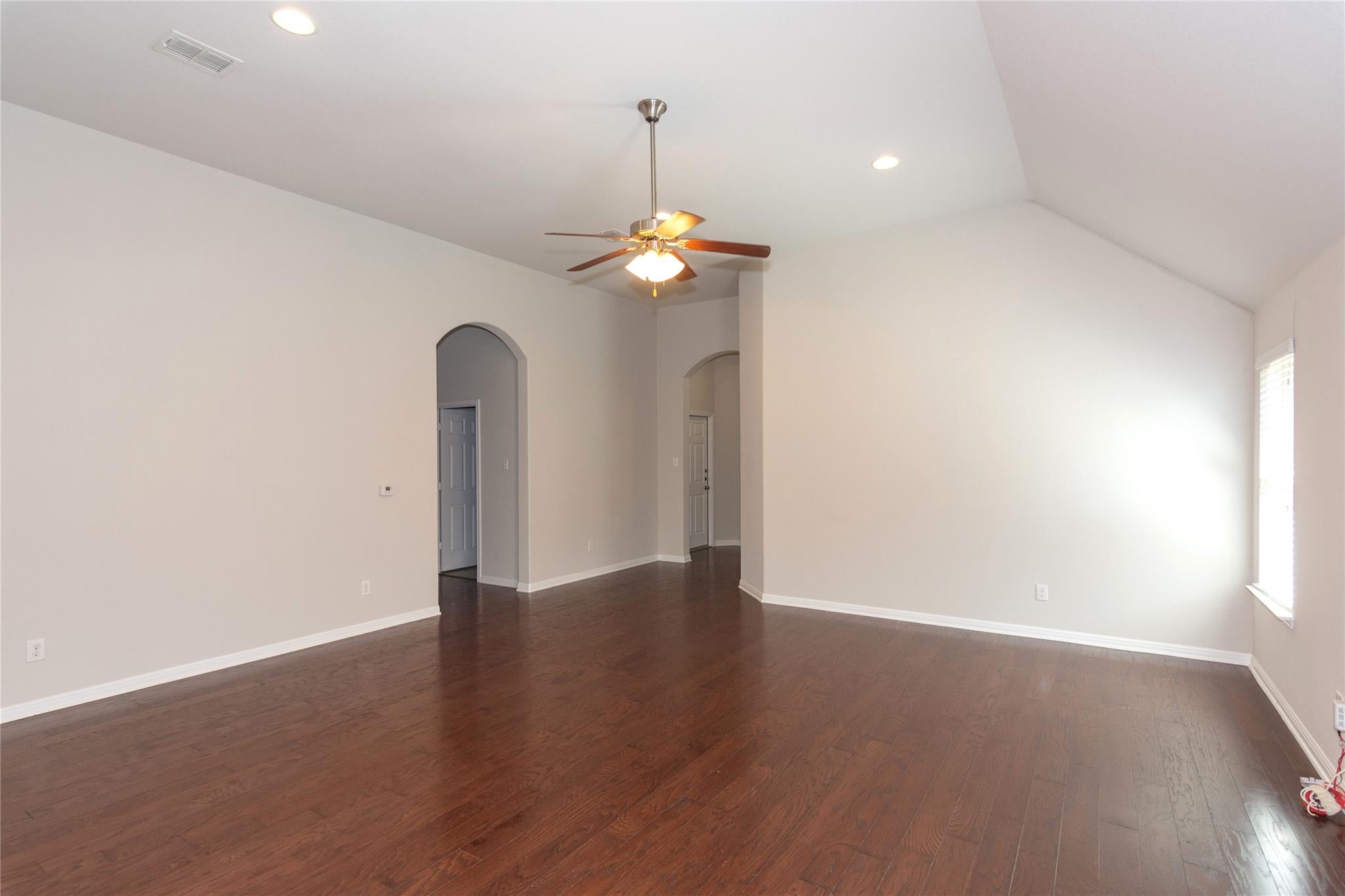 1916 Bobbywoods LN
