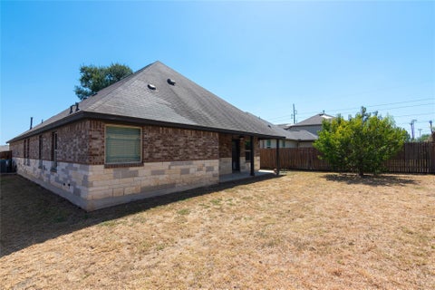 Tiny photo for 1916 Bobbywoods LN, Manchaca, TX 78652 (MLS # 8474081)