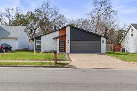 Photo of 1405 Sahara Ave, Austin, TX 78745 (MLS # 7764350)