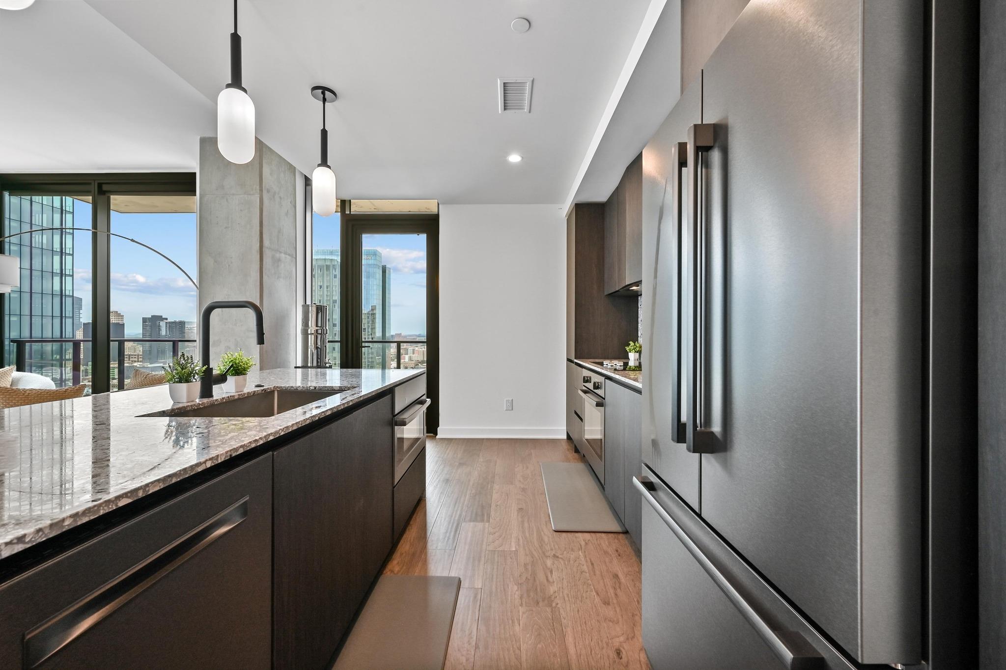 84 East Ave 2701