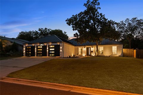 Tiny photo for 7402 Sevilla DR, Austin, TX 78752 (MLS # 3049043)