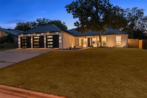 Tiny photo for 7402 Sevilla DR, Austin, TX 78752 (MLS # 3049043)