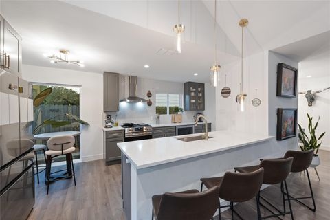 Tiny photo for 7402 Sevilla DR, Austin, TX 78752 (MLS # 3049043)
