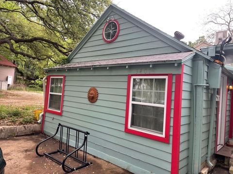 Tiny photo for 818 Harris Ave, Austin, TX 78705 (MLS # 5402958)
